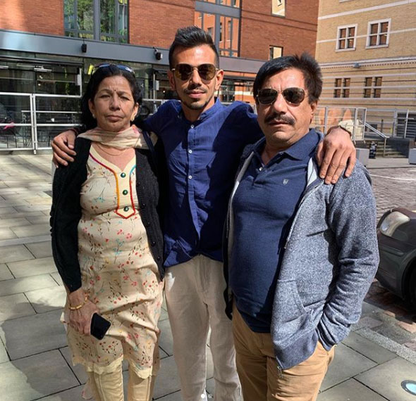 yuzvendra-chahal-father-mother