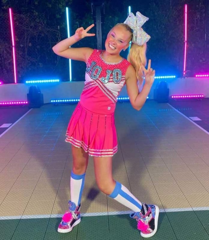 Jojo Siwa Age Net Worth Boyfriend Parents Height And Biography | Hot ...