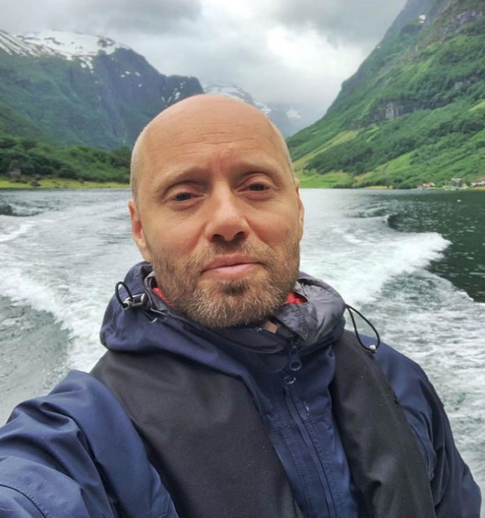 Aksel Hennie Wiki, Wife, Age, Height, Family, Biography & More | Famous ...