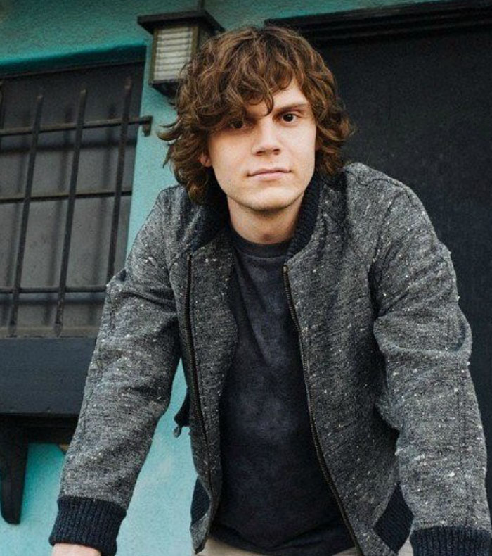 evan-peters