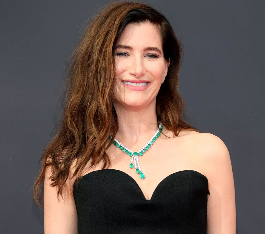 Kathryn Hahn Wiki, Husband, Age, Height, Family, Biography & More ...